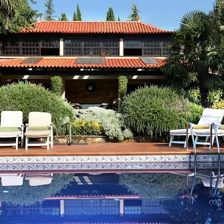 Viso Sleeps 8 Villa Argela