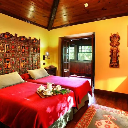 Viso Sleeps 8 Villa *