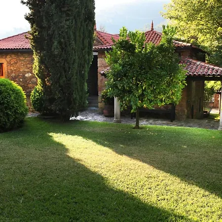 Viso Sleeps 8 Villa *